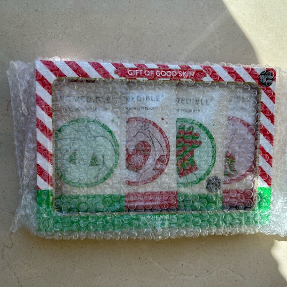 Net holler & glow gift of good skin set, 4 x body masks.  Gift idea🎁 - Picture 1 of 2